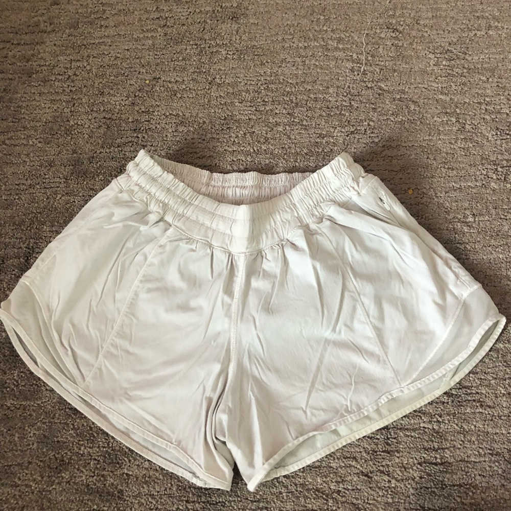 White lululemon shorts